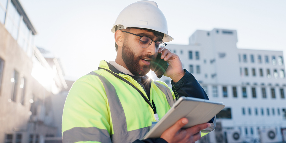Contractor analyzing Construction Marketing trends